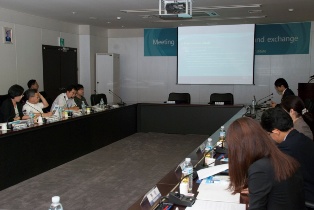 IDI-KFAW Meeting_201109.jpg